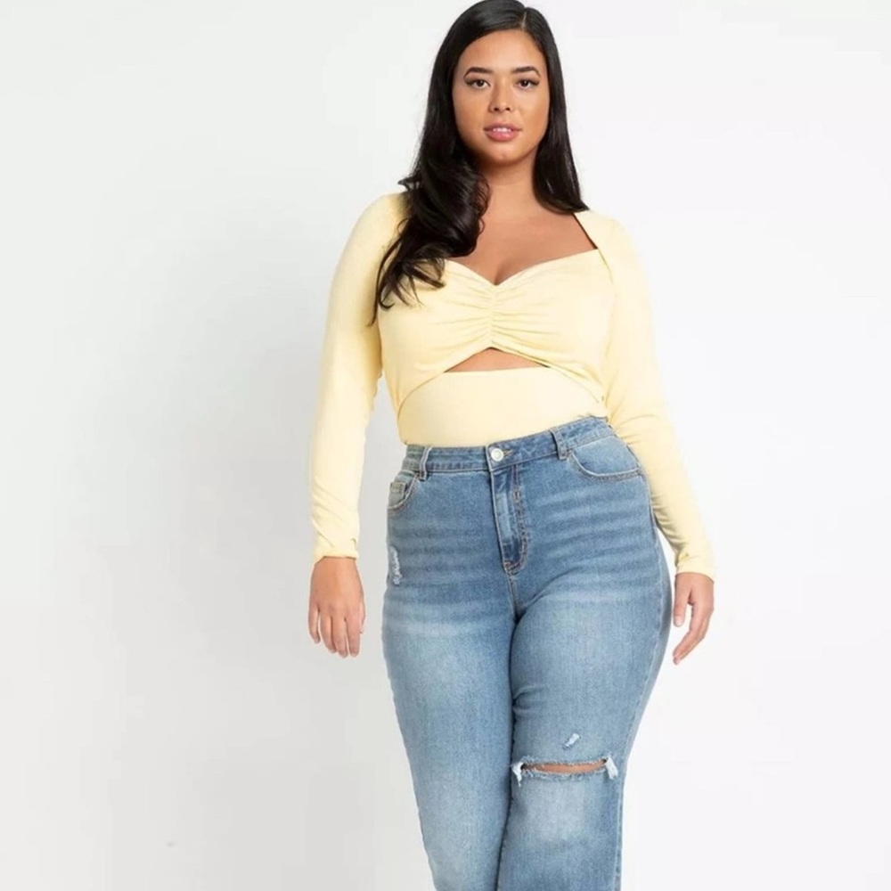 NEW Eloquii size 22 butter yellow sweetheart neckline cut out long sleeve shirt